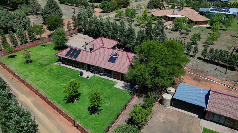 10 Bedroom Property for Sale in Bainsvlei Free State